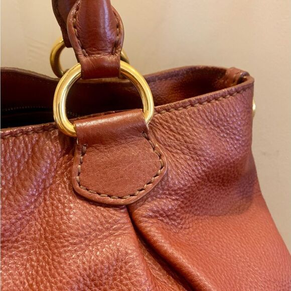 Miu Miu Large Bordeaux Pebbled Tote Bag - Picture 7 of 13